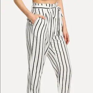 Self Tie Waist White&black striped Pants | Size M